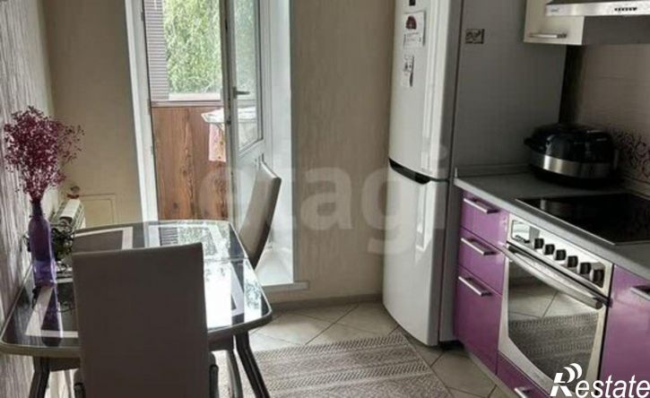 3-комн квартира ул Юрина, 220А,  д. 220А
