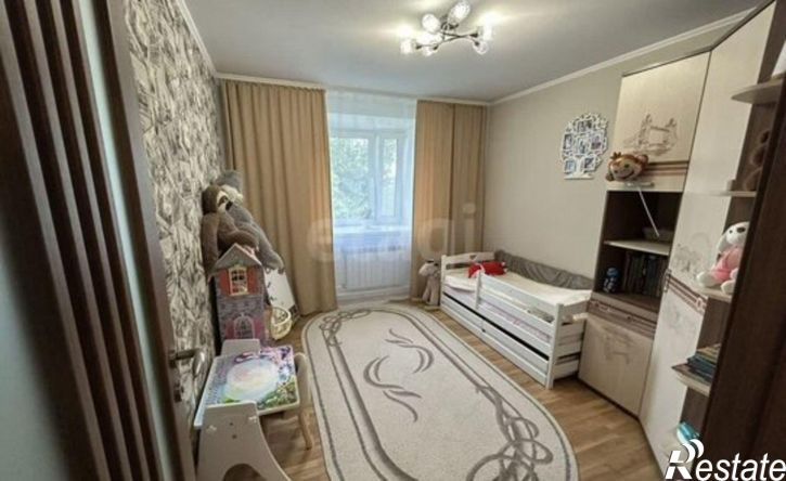 3-комн квартира ул Юрина, 220А,  д. 220А