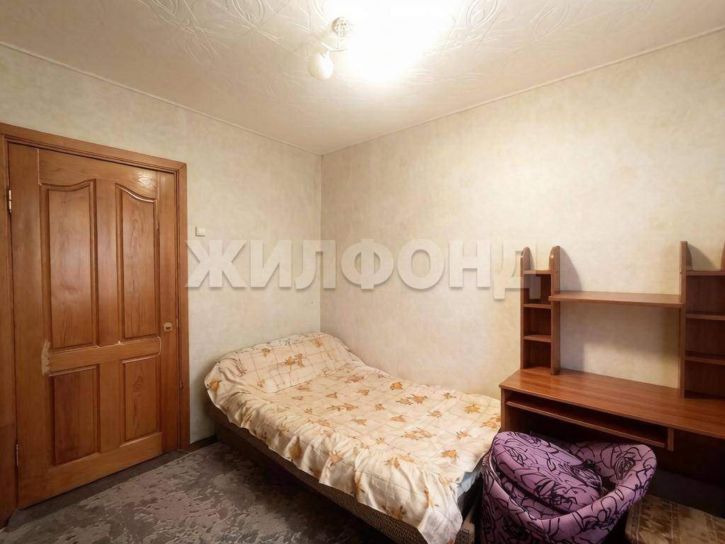 3-комн квартира Антона Петрова улица, д.134