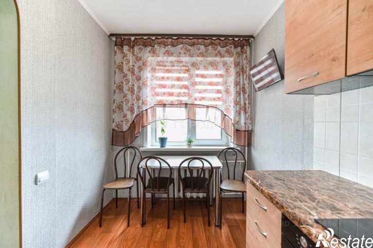 3-комн квартира улица Попова, 85,  д. 85