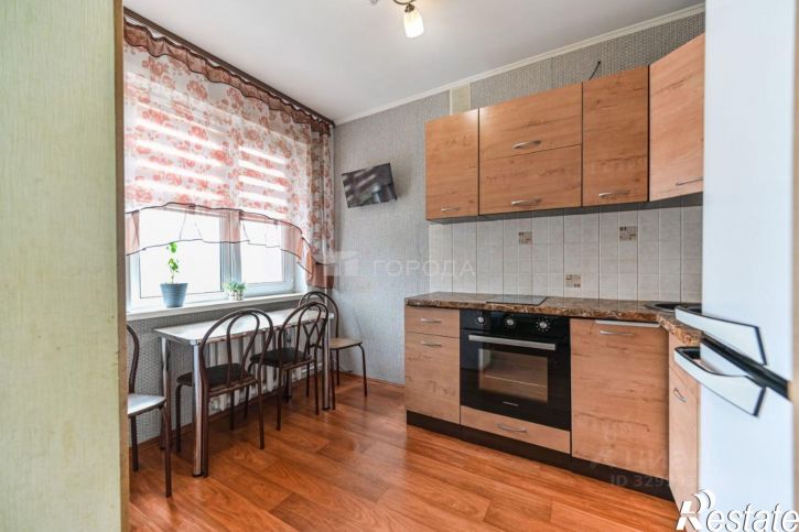 3-комн квартира улица Попова, 85,  д. 85