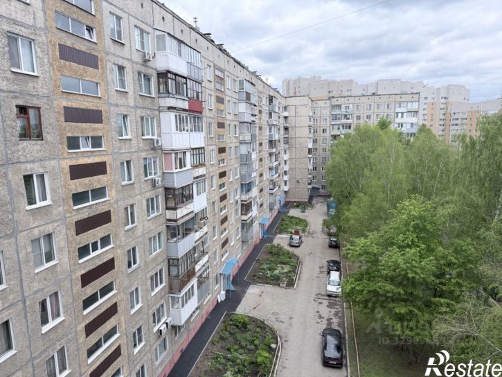 3-комн квартира ул Антона Петрова, 256,  д. 256