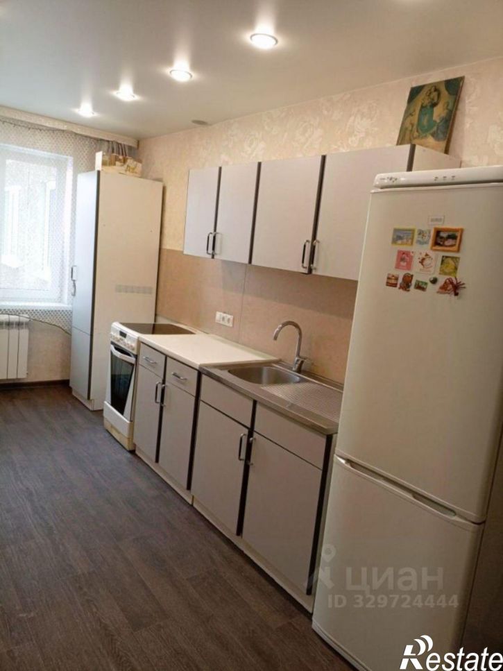 4-комн квартира ул Шумакова, 44,  д. 44