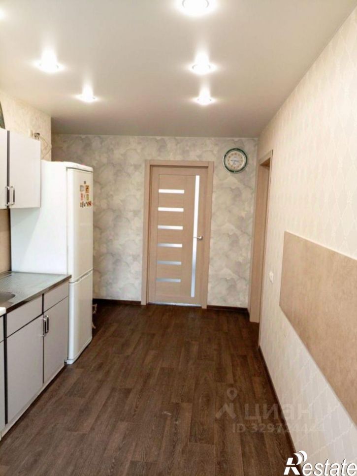 4-комн квартира ул Шумакова, 44,  д. 44