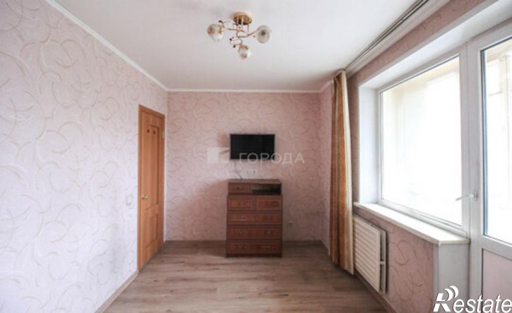 2-комн квартира улица Попова, 184,  д. 184