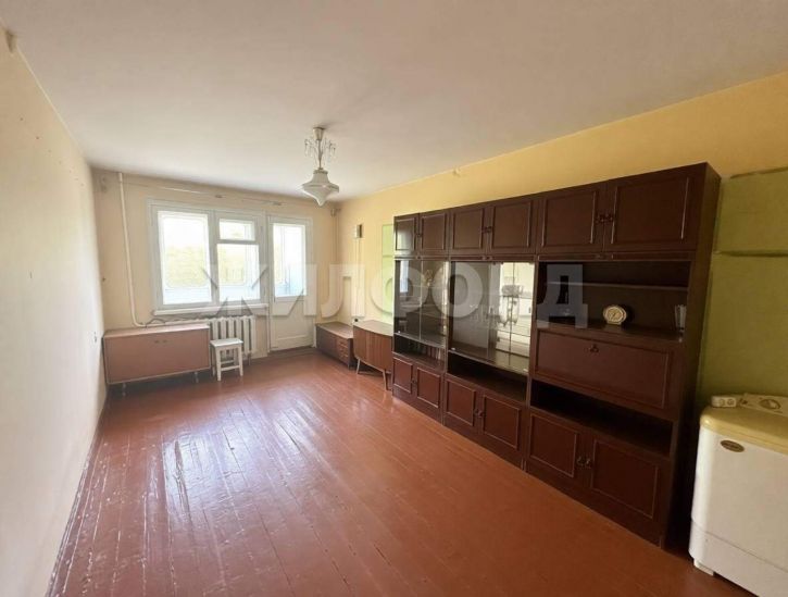 2-комн квартира Антона Петрова улица, д.186