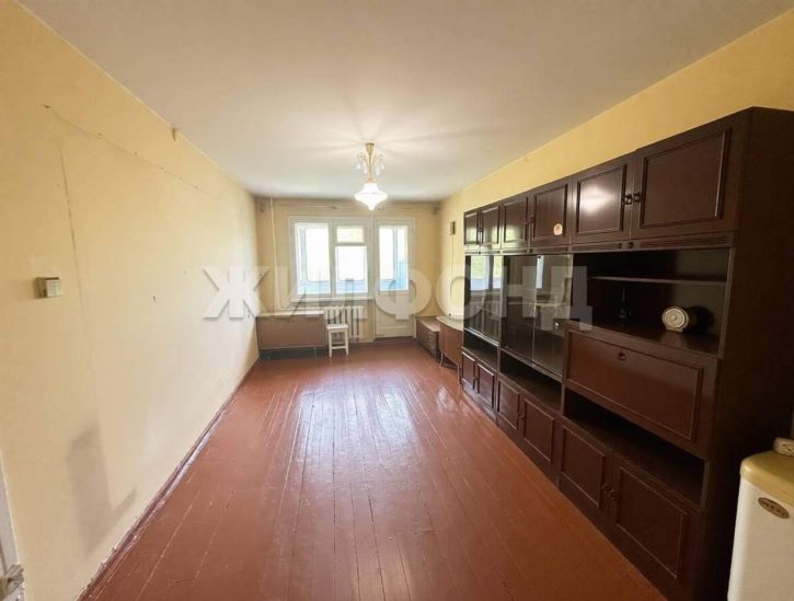 2-комн квартира Антона Петрова улица, д.186