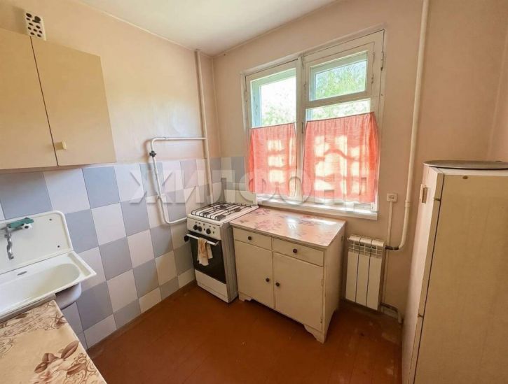 2-комн квартира Антона Петрова улица, д.186