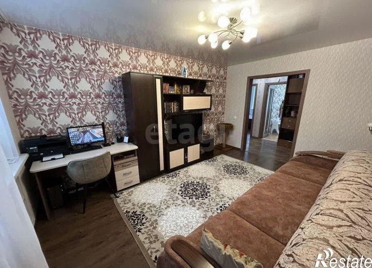 3-комн квартира ул Юрина, 220А,  д. 220А
