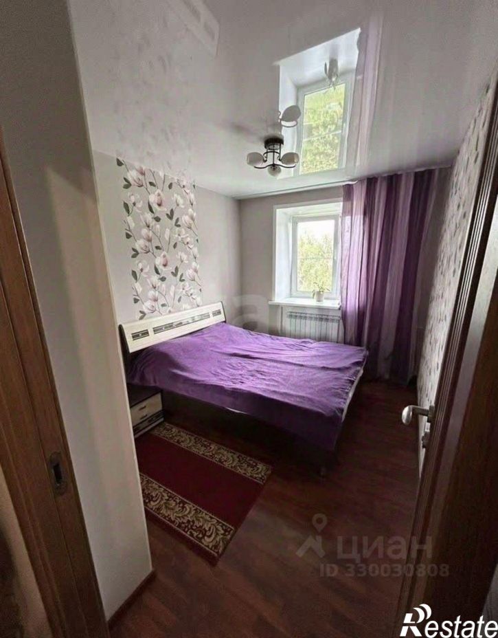 3-комн квартира ул Юрина, 220А,  д. 220А