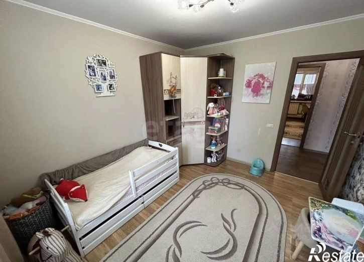 3-комн квартира ул Юрина, 220А,  д. 220А