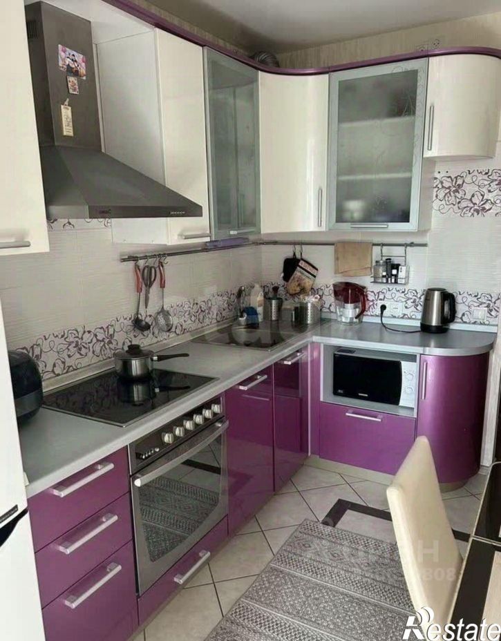 3-комн квартира ул Юрина, 220А,  д. 220А
