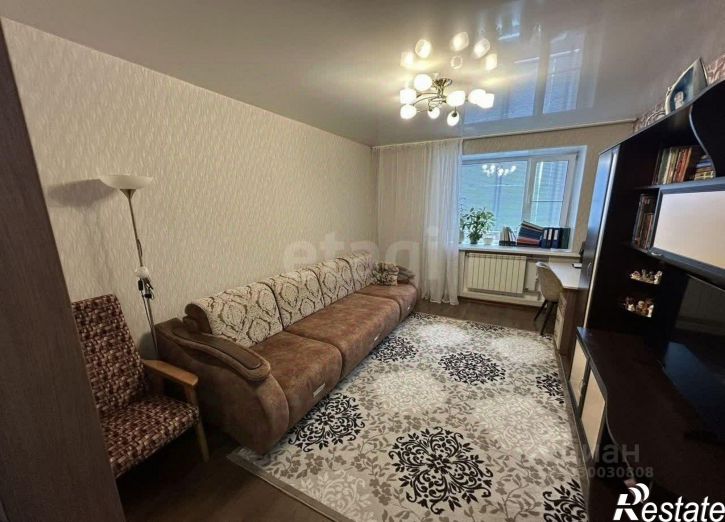 3-комн квартира ул Юрина, 220А,  д. 220А