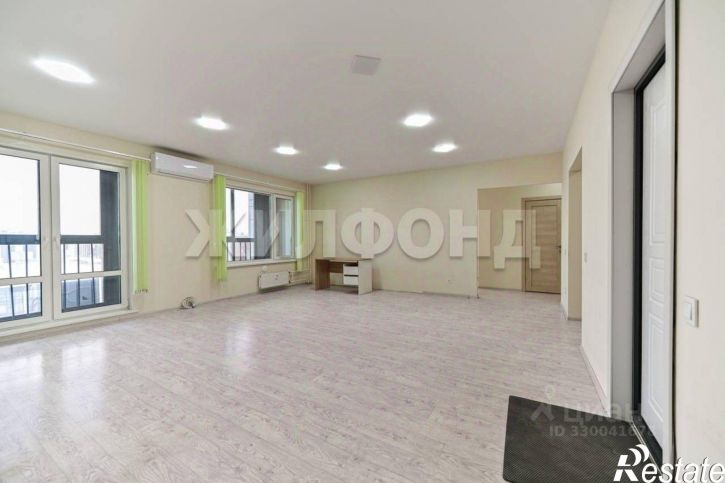 3-комн квартира улица 280-летия Барнаула, 21,  д. 21