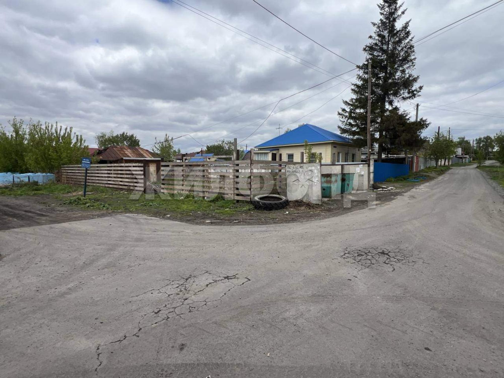 Купить землю, земельный участок за 2 000 000 рублей на Парашютная улица