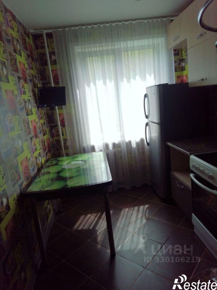 2-комн квартира улица Сухэ-Батора, 9,  д. 9