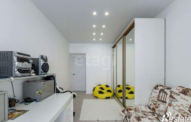 4-комн квартира Змеиногорский тракт, 104П/10,  д. 104П/10