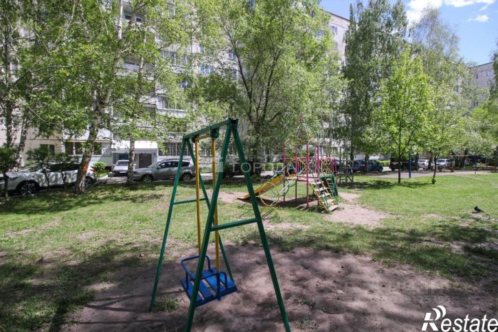 3-комн квартира улица Антона Петрова, 262,  д. 262