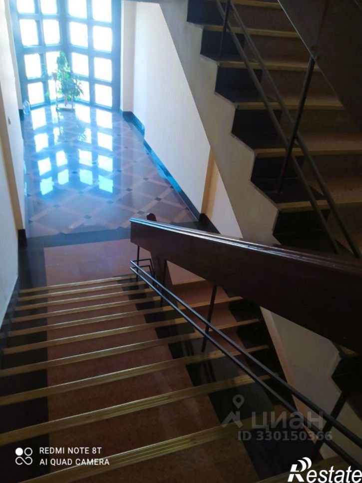 4-комн квартира улица Профинтерна, 40А,  д. 40А