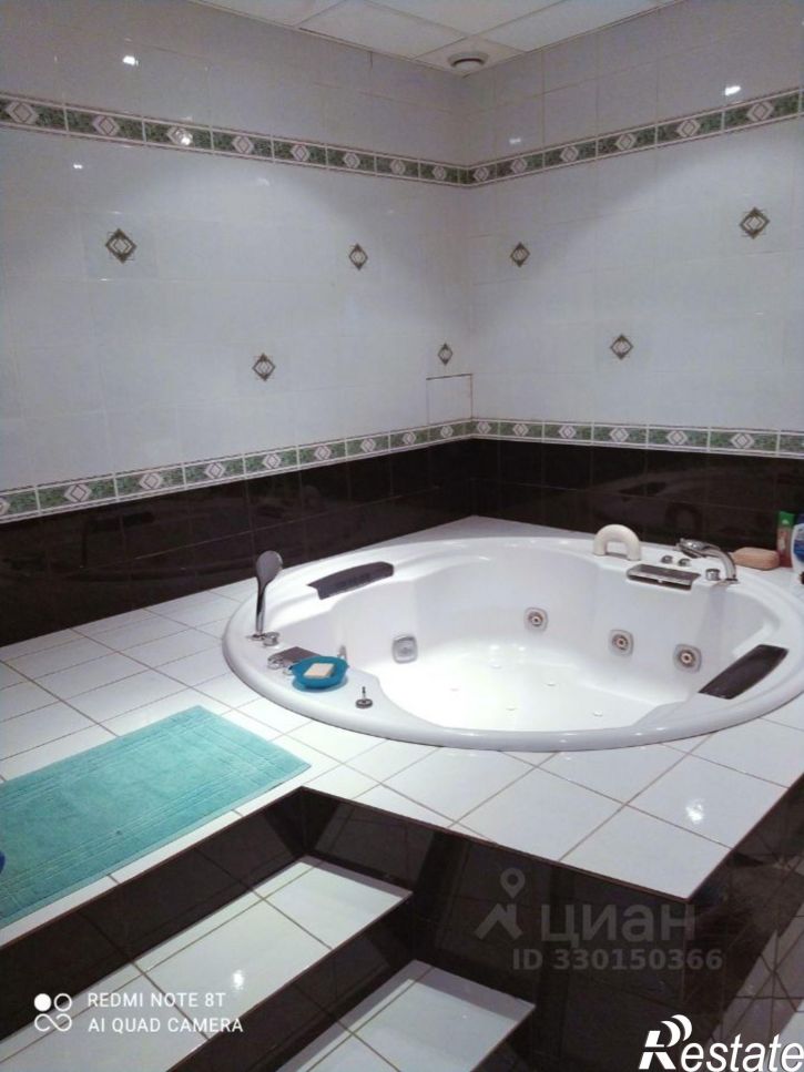 4-комн квартира улица Профинтерна, 40А,  д. 40А