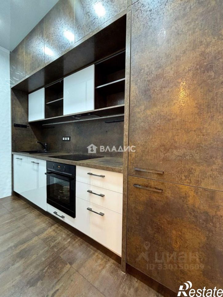 3-комн квартира Змеиногорский тракт, 100,  д. 100