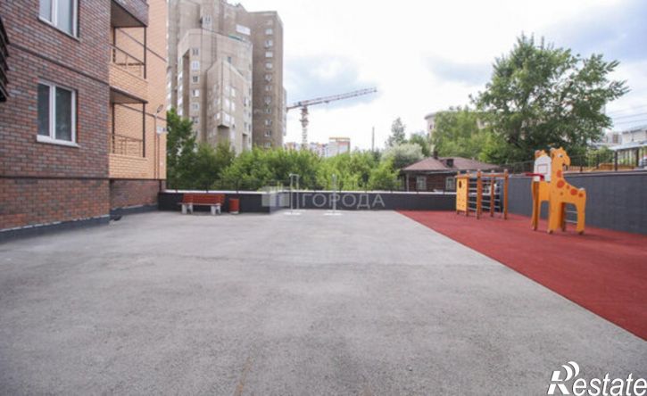 3-комн квартира улица Папанинцев, 145,  д. 145