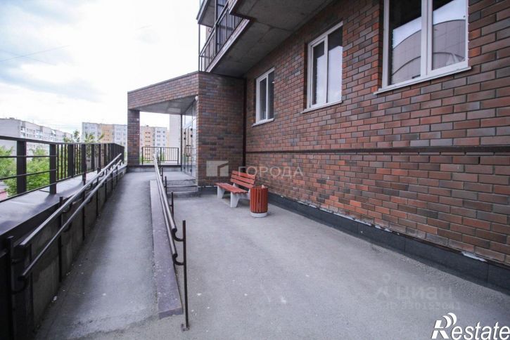 3-комн квартира улица Папанинцев, 145,  д. 145