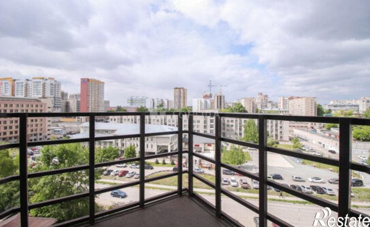 3-комн квартира улица Папанинцев, 145,  д. 145