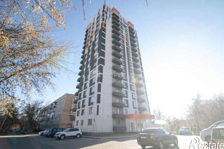 2-комн квартира улица Советской Армии, 60,  д. 60