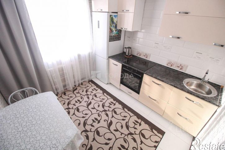 2-комн квартира ул 280-летия Барнаула, 4,  д. 4