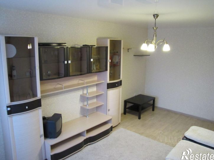 2-комн квартира Лазурная улица, 19,  д. 19