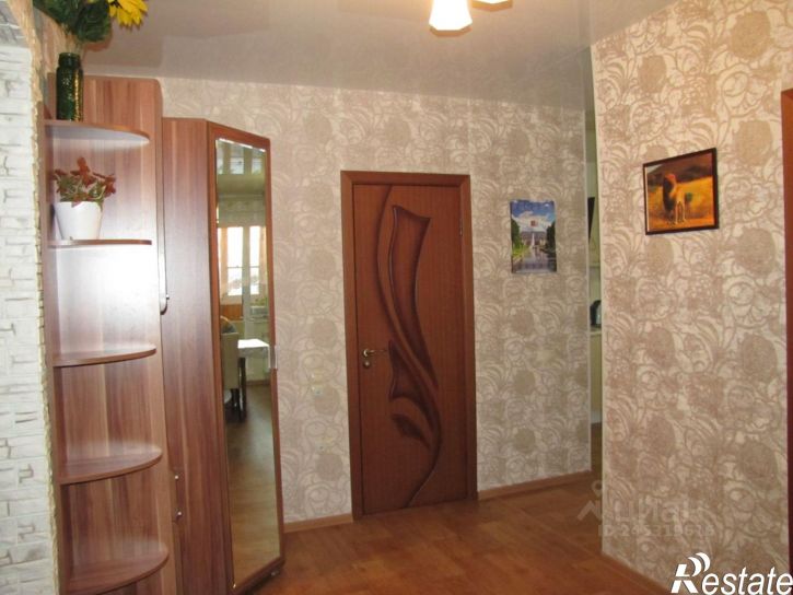 2-комн квартира Лазурная улица, 19,  д. 19