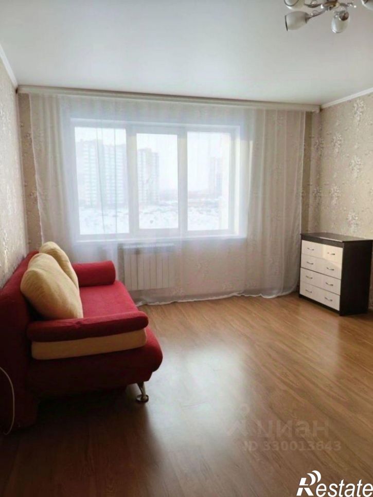 1-комн квартира улица Сергея Ускова, 40,  д. 40