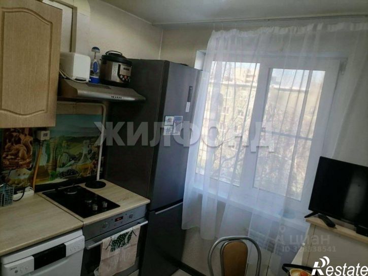 3-комн квартира улица Анатолия, 220,  д. 220