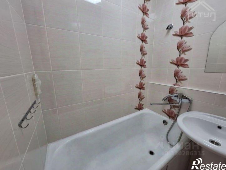 4-комн квартира улица Георгиева, 10,  д. 10