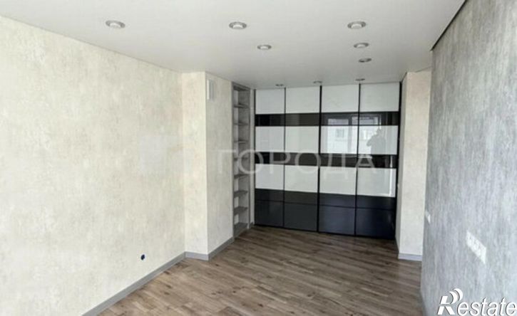 2-комн квартира улица Никитина, 107,  д. 107
