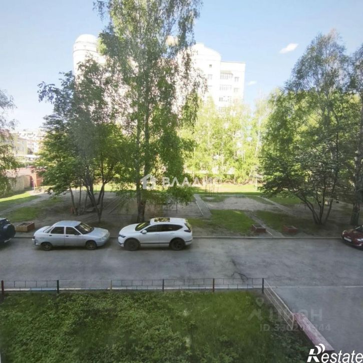 3-комн квартира улица Шумакова, 62,  д. 62