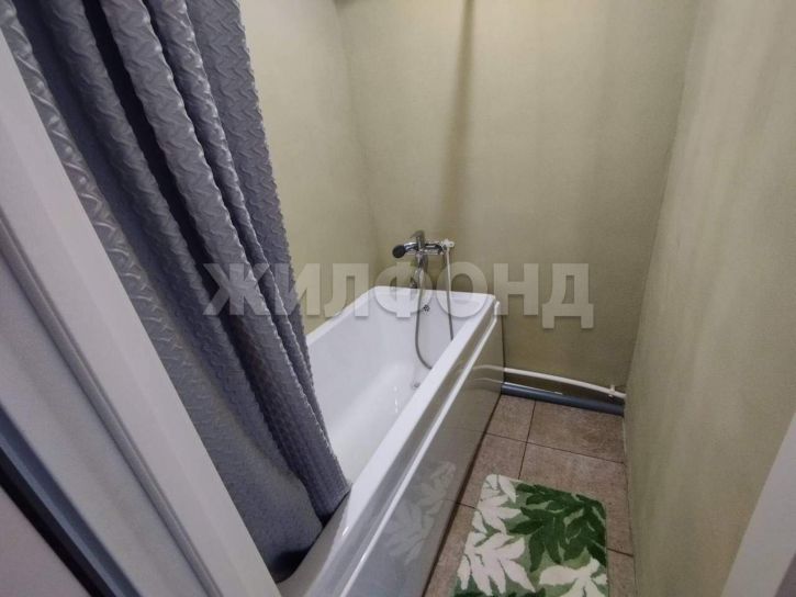 3-комн квартира Попова улица, д.51