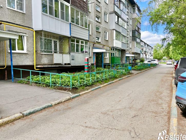 3-комн квартира ул Попова, 49,  д. 49
