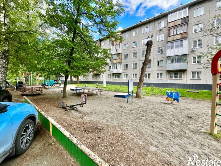 3-комн квартира ул Попова, 49,  д. 49