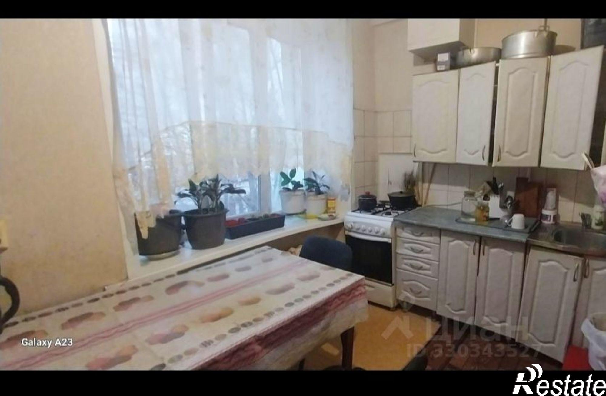 Сдать комнату за 13 000 рублей на пр-д 9 Мая, 6 А