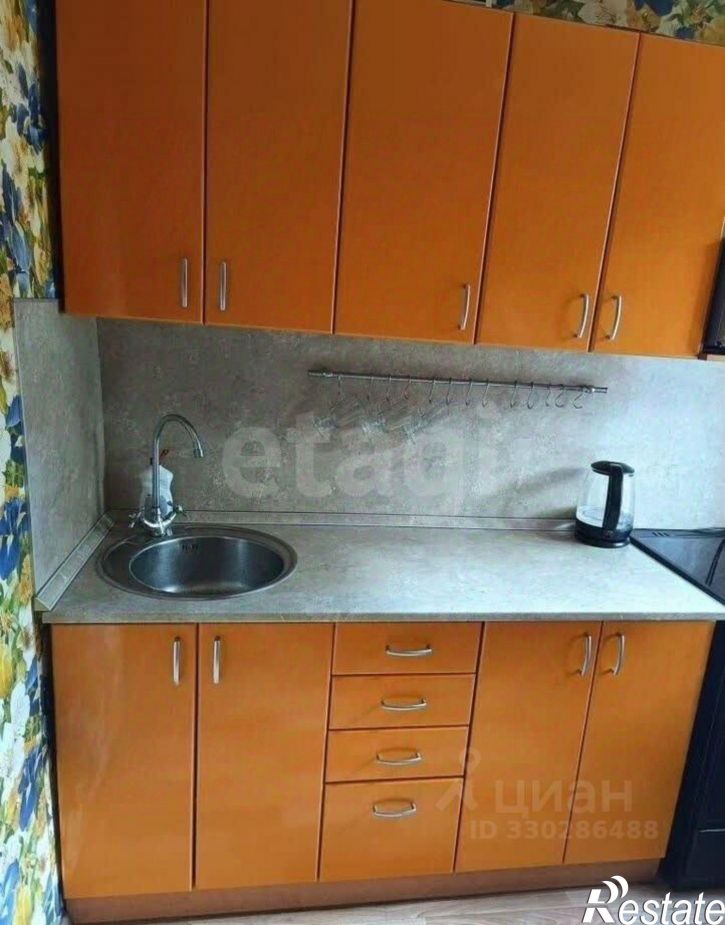 3-комн квартира ул Октябрят, 44,  д. 44