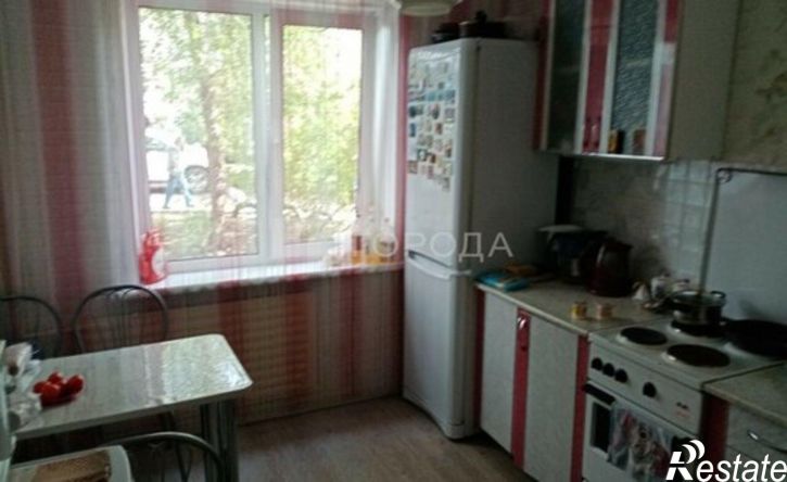 4-комн квартира улица Попова, 95,  д. 95