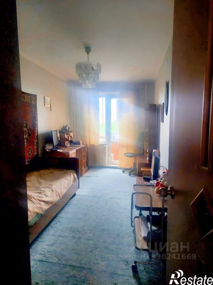 3-комн квартира улица Георгия Исакова, 262,  д. 262