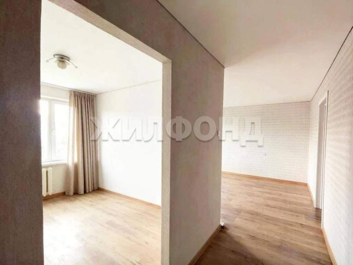 3-комн квартира Попова улица, д.51