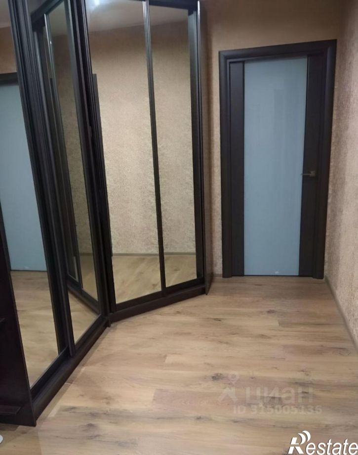 2-комн квартира улица Сергея Ускова, 23,  д. 23