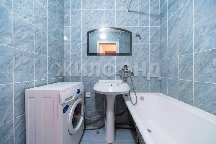2-комн квартира Гущина улица, д.171