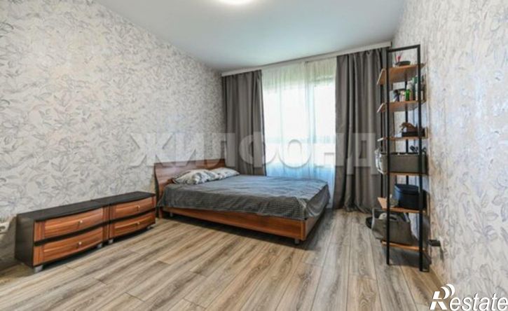2-комн квартира Сиреневая улица, 52,  д. 52