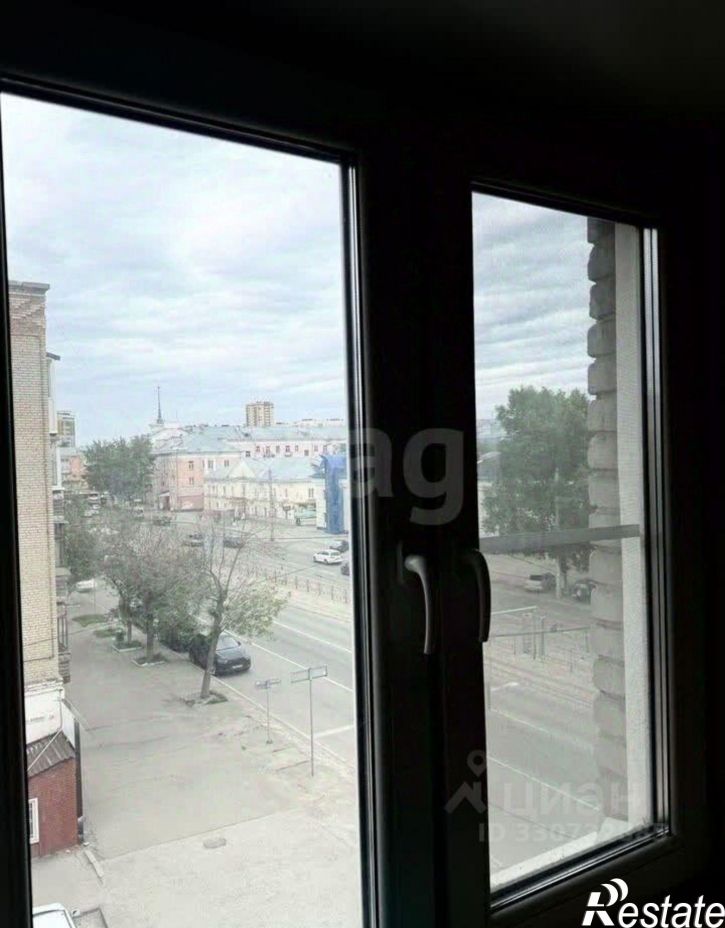 3-комн квартира пр-кт Строителей, 8/23,  д. 8/23