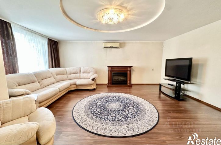 5-комн квартира улица Попова, 153,  д. 153